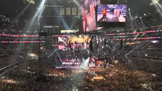 Stone Cold Steve Austin's massive pop at Wrestlemania 32 Dallas