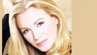 13 Sexy Photos of Shannon Tweed