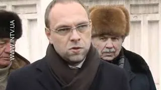 С Власенко   в  Качановской колонии готовят провокацию против Ю Тимошенко