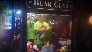 Kid Trapped Inside Claw Machine Game!