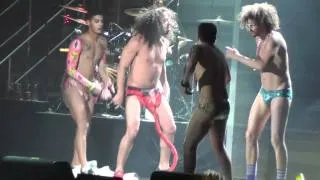 Sexy and I Know It LIVE - LMFAO Quebec, 13/11/2011