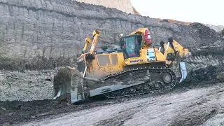 Fast And Strong Komatsu D375A Bulldozer In Action