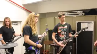 Playing "A Tout Le Monde" with Megadeth