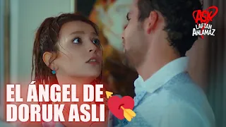 ¡Asli se quedó en casa de Doruk! 🤭 | Amor Sin Palabras