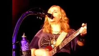 Melissa Etheridge @ Stuttgart 2012 - Must Be Crazy For Me