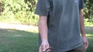 Kudu knife opening and closing with one hand