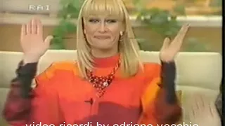 Pronto Raffaella? 1983/84 Disco d'oro a Raffaella per " Ballo Ballo "