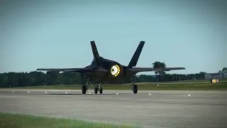 Incredible F-35 Vertical Takeoff / SIMULATION