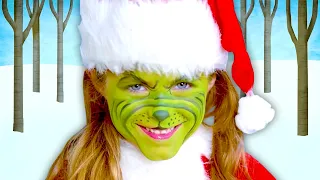 The Grinch Face Paint | Christmas Face Paint Ideas | We Love Face Paint