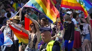 Europaweiter Protest gegen Anti-LGBT-Politik Ungarns