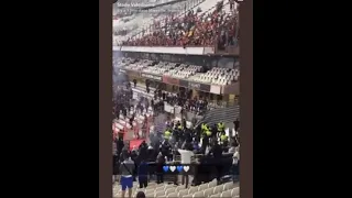 OM GALATASARAY | Fight entre supporters avant le match