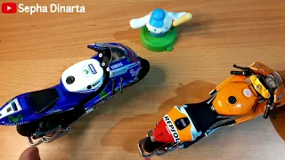 Unboxing dan review diecast MotoGP skala 1:10 || Lorenzo 99 and Marc Marques 93