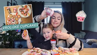 BAKVIDEO met Luna #1: CUPCAKES🧁👩‍🍳 - Sanne Verhoeven