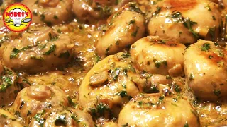 Creamy, fine garlic mushrooms from the pan