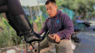 SQUEAKY Black BOOTS! Street Shoe Shine By Francisco 🇲🇽  Mexico City ASMR SOUNDS