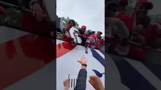 L’accueil des champions de France a Lille en bus imperial