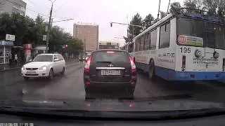 Сбили пешехода на зебре Knocked down a pedestrian on a zebra