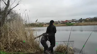 КОРЕНОВСК. ПОПАЛИ  на ТАКУЮ РЫБАЛКУ!!! выловили пол речки!! 😉апрель 2023!