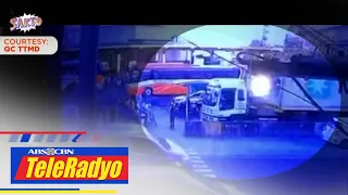 Traffic enforcer patay matapos masagasaan ng truck sa Quezon City | SAKTO (23 Mar 2023)
