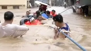 Tens of thousands homeless after flooding in Philippines