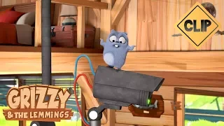 A robot rules over the Ranger's log cabin - Grizzy & the Lemmings