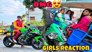 Cute girls reaction on superbikes😍||par ye expect nahi kiya tha😡