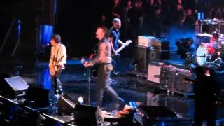 Nirvana and Joan Jett - Smells Like Teen Spirit 4-10-2014 Rock & Roll Hall of Fame Induction