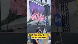 Zack Fox crowd surfs at lollapalooza #music #zackfox #lollapalooza #festival #crowdsurfing #crowd