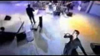 Enrique Iglesias - Be with you (Live) (Poland 2000)
