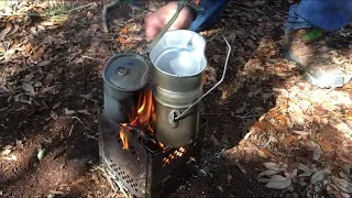 Lunch at Grassy Pond with the East German Mess Kit.