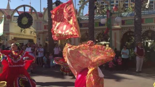 Disneyland Resort Holiday Parade