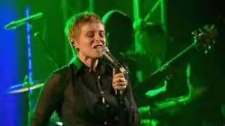 Lisa Stansfield (15/17) - Never Never Gonna Give You Up