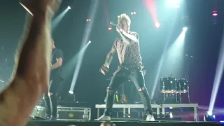 Papa Roach - Last resort (live in Moscow 02.06.19)