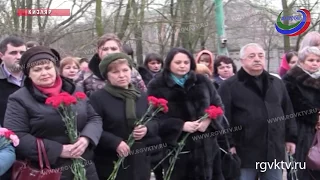 В Кизляре вспоминают жертв теракта 1996 года