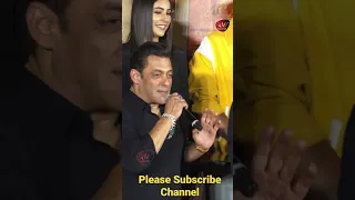 Shehnaaz Gill Emotional working with salman khan Trailer launch kisi ka bhai kisi ki jaan | BMS