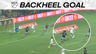 Chicharito's Backheel Goal Brings the Galaxy Up 3