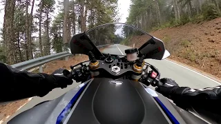 Yamaha R1 GoPro Max Gimbal Akrapovic Sound