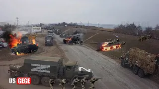 BRUTAL ATTACK!! 25 Ukraine Brigade rockets destroys Russian 25 tanks and armored near Kherson