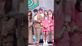 2hwang moment "Hyunjin and Yeji" When on MUSIC CORE 04042020