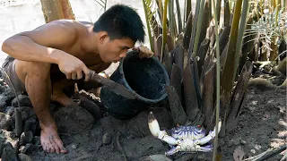 Amazing Crab living in a Mud of River (catch & cook) Boy Tapang🌶️🦀🥵