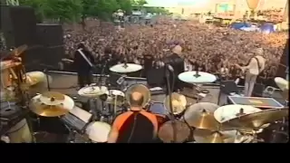 Smashing Pumpkins - 1998/05/14 - Spielbudenplatz; Hamburg, DE [FULL CONCERT] [www.albert0.nl]