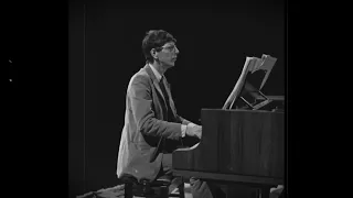 Erik Satie - Gymnopédie No. 1, 2, 3 (Reinbert de Leeuw) | Live Performance - 1982