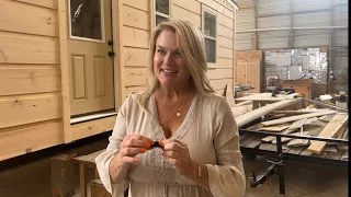 “The Woody” Tiny Home Q&A and “Incred-I-Cottage” Update 🏡🇺🇸😉🤩