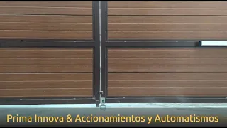 Puerta Batiente de Garaje de Paneles Imitación Madera Automática - Perú