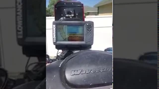 Jet Ski Wave Runner with LOWRANCE Hook 2 x 7 Combo