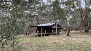 Australian High Country Cabin / Shack Build - Finish the Rear Veranda and add solar power lighting