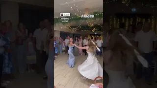 Barbara Palvin dancing at her wedding #barbarapalvin #dylansprouse #shorts #wedding #dance