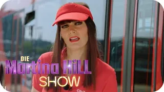 Stadtrundfahrt mit Larissa | Die Martina Hill Show | SAT.1