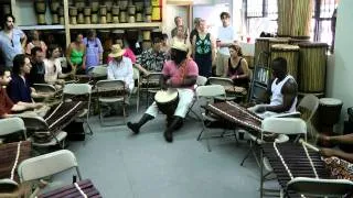 Famoro Dioubate teaches Balaphone at Wula Drum