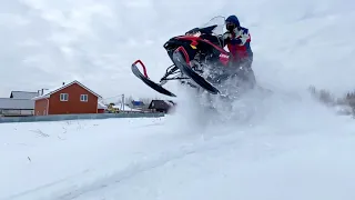 snowmobile jump on brp ranger 59 600 ace 2021